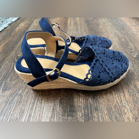Navy Blue Crochet Women Shoes - Picture 3 of 6